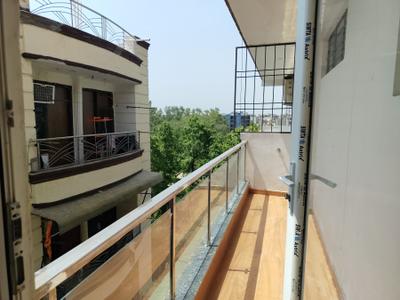 Balcony Image of 800 Sq.ft 2 BHK Builder Floor for rent in Chhattarpur New Delhi for Rs. 29999