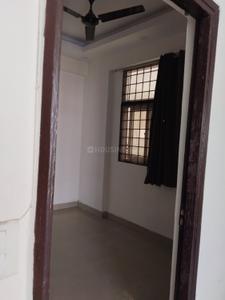 Bedroom Image of 1050 Sq.ft 2.5 BHK Apartment / Flat for rent in Amrapali Castle, Chi V Greater Noida for Rs. 26000