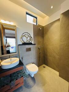 Bathroom Image of 2430 Sq.ft 4 BHK Builder Floor for sale in Palm Ardee City 3, Sector 52 Gurgaon for Rs. 28500000