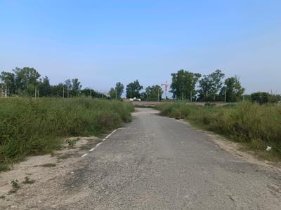 Image of 60 Sq.ft Residential Plot / Land for sale in Rohini Sector 28, New Delhi for Rs. 22500000