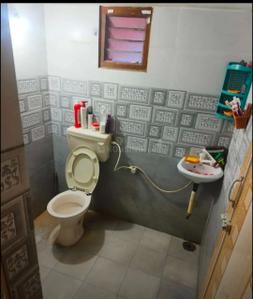 Bathroom Image of 1200 Sq.ft 2 BHK Independent House for rent in Margondanahalli Bengaluru for Rs. 16500