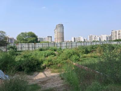 Image of 1800 Sq.ft Residential Plot / Land for sale in Centrum Estates 76, Sector 76, Noida for Rs. 32000000