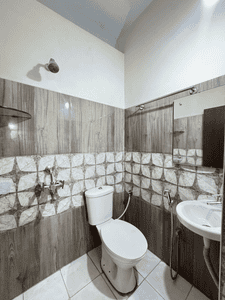Image of 1200 Sq.ft 2 BHK Apartment / Flat for rent in Madhapur, Hyderabad for Rs. 35000