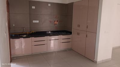 Kitchen Image of 1650 Sq.ft 3 BHK Apartment / Flat for rent in Ratnamani Trident Elanzza, Vaishno Devi Circle Ahmedabad for Rs. 22500
