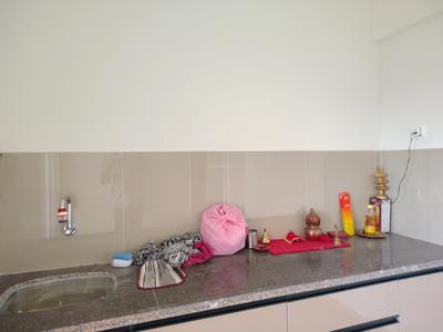 Kitchen Image of 700 Sq.ft 1 BHK Apartment / Flat for rent in Rosa Elite, Thane West Thane for Rs. 15002