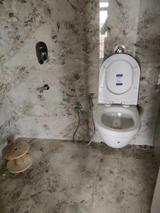 Common Bathroom Image of 500 Sq.ft 1 BHK Apartment / Flat for rent in Shraddha Vardaan Plaza, Bhandup West Mumbai for Rs. 30000