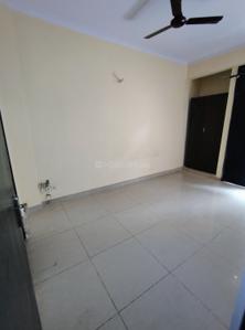 Bedroom Image of 1060 Sq.ft 2 BHK Apartment / Flat for rent in Gaurs Gaur Ganga, Vaishali Ghaziabad for Rs. 26000