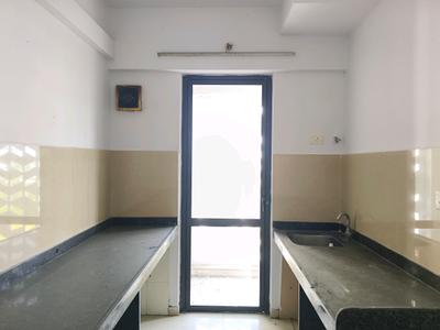 Kitchen Image of 850 Sq.ft 2 BHK Apartment / Flat for rent in Lodha Palava Downtown, Palava Phase 2 Thane for Rs. 15000