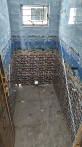 Bathroom Image of 550 Sq.ft 1 BHK Apartment / Flat for rent in Mohishgot Kolkata for Rs. 10500