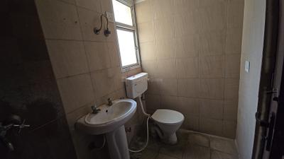 Image of 1050 Sq.ft 2 BHK Apartment / Flat for rent in Mahagun Mascot, Crossings Republik, Ghaziabad for Rs. 18000
