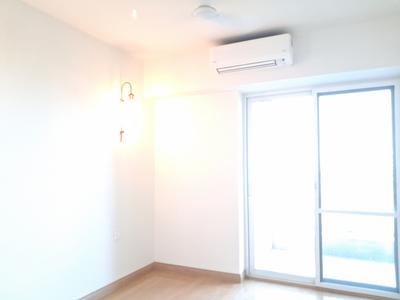 Bedroom Image of 2280 Sq.ft 3 BHK Apartment / Flat for sale in DLF One Midtown, Karampura New Delhi for Rs. 65000000