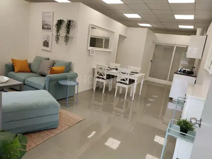 Real avenue properties Main Image 1