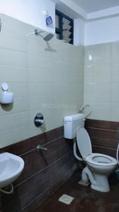 Bathroom Image of 914 Sq.ft 2 BHK Apartment / Flat for rent in Scheme No 140 Indore for Rs. 21000
