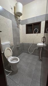 Bathroom Image of 1430 Sq.ft 2 BHK Builder Floor for rent in Indira Nagar Bengaluru for Rs. 39000