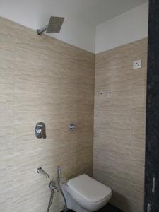 Common Bathroom Image of 700 Sq.ft 1 BHK Apartment / Flat for rent in Raunak Bliss, Kasarvadavali Thane for Rs. 16000