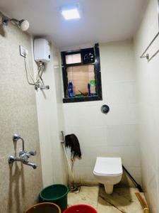 Bathroom Image of 400 Sq.ft 1 BHK Apartment / Flat for sale in Malad West Mumbai for Rs. 4000000