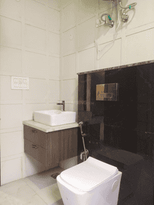 Bathroom Image of 3000 Sq.ft 4 BHK Builder Floor for sale in Paschim Vihar New Delhi for Rs. 45000000