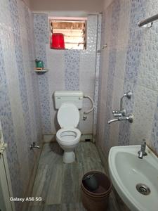 Bathroom Image of 1100 Sq.ft 3 BHK Apartment / Flat for sale in Bansdroni Kolkata for Rs. 4200000