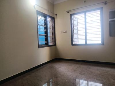Bedroom Image of 900 Sq.ft 2 BHK Builder Floor for rent in Cox Town Bengaluru for Rs. 29000