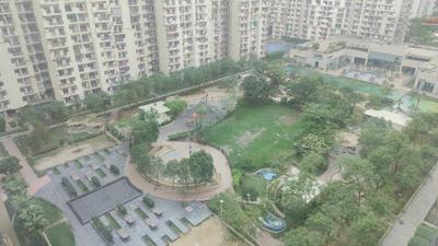 Image of 1250 Sq.ft 2 BHK Apartment / Flat for rent in Mahagun Moderne, Sector 78, Noida for Rs. 36000