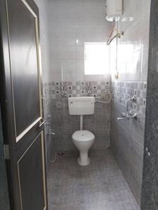 Bathroom Image of 900 Sq.ft 2 BHK Independent House for rent in Wadgaon Sheri Pune for Rs. 27000