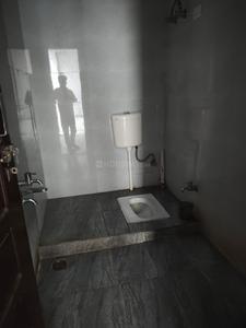 Bathroom Image of 2152 Sq.ft 2.5 BHK Builder Floor for rent in Gomti Nagar Lucknow for Rs. 21000