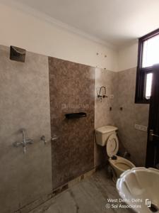 Bathroom Image of 1080 Sq.ft 3 BHK Builder Floor for rent in Ashok Nagar New Delhi for Rs. 55000