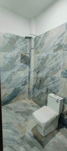 Bathroom Image of 1200 Sq.ft 3 BHK Builder Floor for rent in Gayatri Nagar Gwalior for Rs. 13000