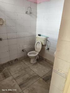 Bathroom Image of 200 Sq.ft 3 BHK Villa for rent in Omicron 1A Greater Noida for Rs. 20000