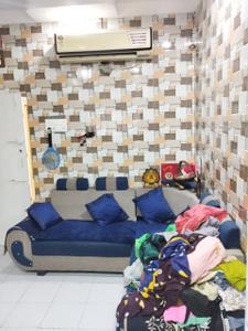 Hall Image of 180 Sq.ft 1 BHK Apartment / Flat for rent in Paldi Ahmedabad for Rs. 18000
