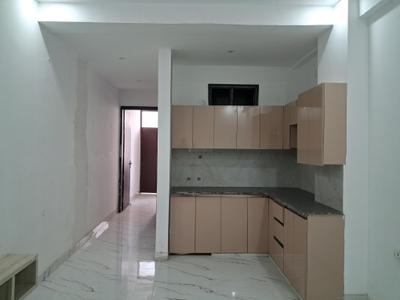 Living Room Image of 975 Sq.ft 2 BHK Apartment / Flat for sale in Sector 73 Noida for Rs. 3600000