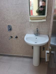 Bathroom Image of 2100 Sq.ft 3 BHK Independent House for rent in Sector 46 Faridabad for Rs. 30000