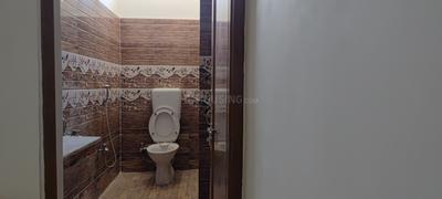 Bathroom Image of 500 Sq.ft 2 BHK Apartment / Flat for sale in Sigra Varanasi for Rs. 5000000