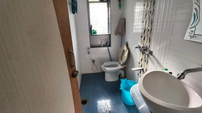 Image of 700 Sq.ft 2 BHK Apartment / Flat for rent in Raheja Panchsheel 3, Malad East, Mumbai for Rs. 62000