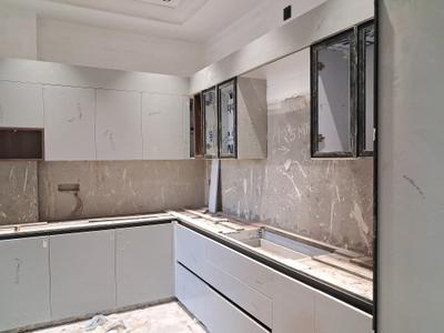 Kitchen Image of 1800 Sq.ft 3 BHK Builder Floor for sale in Paschim Vihar New Delhi for Rs. 34000000