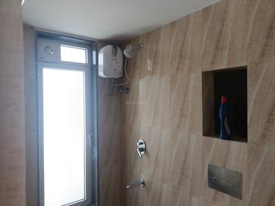 Bathroom Image of 915 Sq.ft 1 BHK Apartment / Flat for rent in Lodha Amara, Kolshet Thane for Rs. 45000