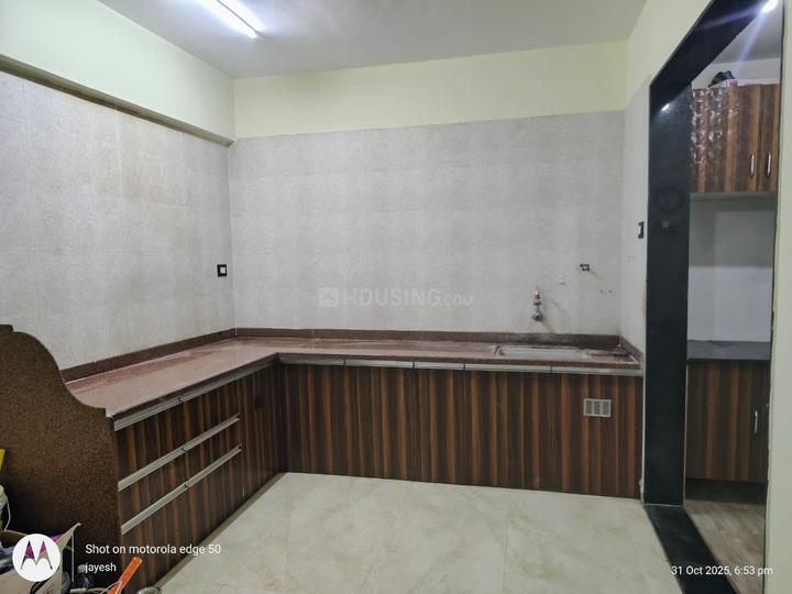 Giri Benchmark Tower Kitchen 1