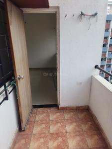 Balcony Image of 850 Sq.ft 2 BHK Apartment / Flat for rent in Kumar Park Infinia B1 And B2, Fursungi Pune for Rs. 25000