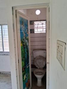 Bathroom Image of 800 Sq.ft 2 BHK Apartment / Flat for sale in Dum Dum Cantonment Kolkata for Rs. 3200000