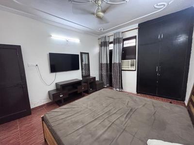 Bedroom Image of 2000 Sq.ft 3 BHK Builder Floor for rent in Sector 16 Faridabad for Rs. 30000