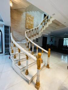 Living Room Image of 7000 Sq.ft 4.5 BHK Duplex for sale in Banjara Hills Hyderabad for Rs. 135000000