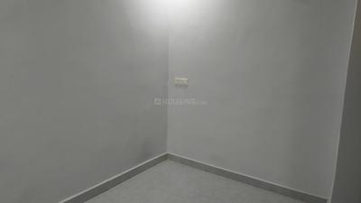 Bedroom Image of 780 Sq.ft 2 BHK Apartment / Flat for rent in Palam Vihar Extension Gurgaon for Rs. 24000