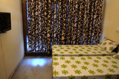 Bedroom Image of KESHAV PG in Sector 20, Noida