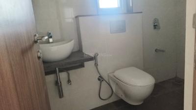 Image of 811 Sq.ft 2 BHK Apartment / Flat for sale in Shapoorji Pallonji BKC 28, Bandra East, Mumbai for Rs. 31000000