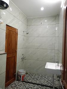 Bathroom Image of 1500 Sq.ft 2 BHK Independent House for rent in Sector 20 Noida for Rs. 26000