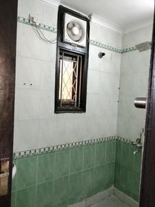 Common Bathroom Image of 1800 Sq.ft 3 BHK Apartment / Flat for sale in Nishat Apartment, Sector 19 Dwarka New Delhi for Rs. 27800000
