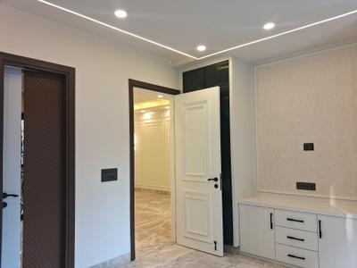 Bedroom Image of 1800 Sq.ft 3 BHK Builder Floor for rent in Paschim Vihar New Delhi for Rs. 60000