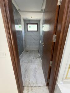 Image of 850 Sq.ft 3 BHK Builder Floor for sale in Sector 8 Rohini, New Delhi for Rs. 10500000