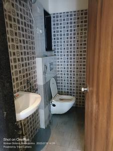 Bathroom Image of 585 Sq.ft 1 BHK Apartment / Flat for sale in Anand Nagar CHSL, Dahisar East Mumbai for Rs. 8500000