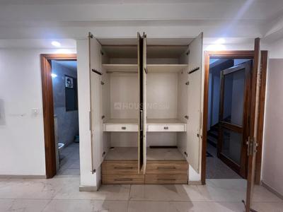 Bedroom Image of 1700 Sq.ft 3 BHK Builder Floor for rent in Vasant Kunj New Delhi for Rs. 48000